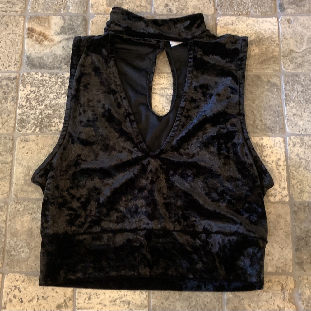 Bebe crop top